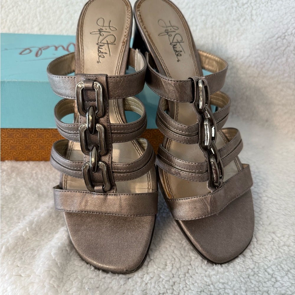 LifeStride Metalic Taupe Strappy Sandals